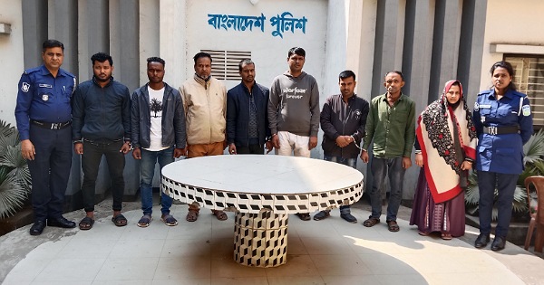 ময়মনসিংহ কোতোয়ালী মডেল থানা অভিযানে ধর্ষণ ও অপহরণ মামলার আসামিসহ গ্রেফতার-৯