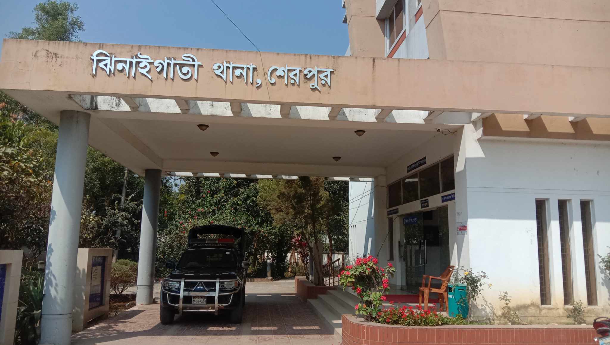 ধর্ষণের ঘটনা প্রকাশে বিষপানে মায়ের আত্মহত্যার চেষ্টা