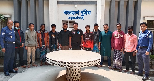 ময়মনসিংহ কোতোয়ালি মডেল থানা পুলিশের অভিযানে গ্রেফতার – ১৩